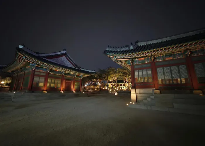 Jeongdong 25, Hall & Deoksugung Отель Сеул